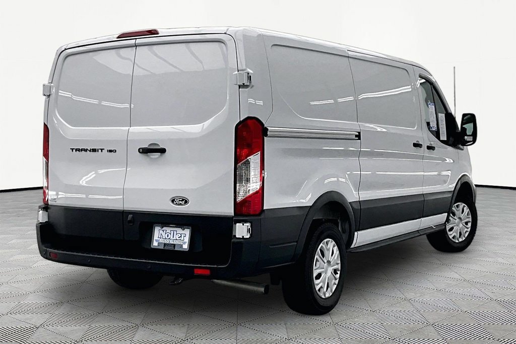 Used 2026 Ford Transit 150 Low Roof w/ Exterior Upgrade Package RWD image 2