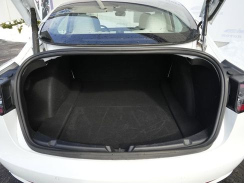 Used 2022 Tesla Model 3 Long Range image 15