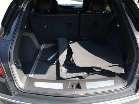 Used 2022 Cadillac XT5 Premium Luxury w/ Technology Package image 18