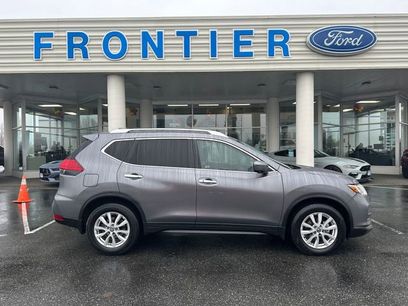 Used 2017 Nissan Rogue SV w/ SV Premium Package