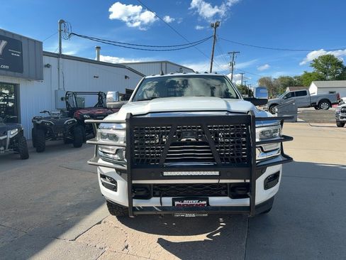 Used 2023 RAM 3500 Laramie AWD/4WD image 3
