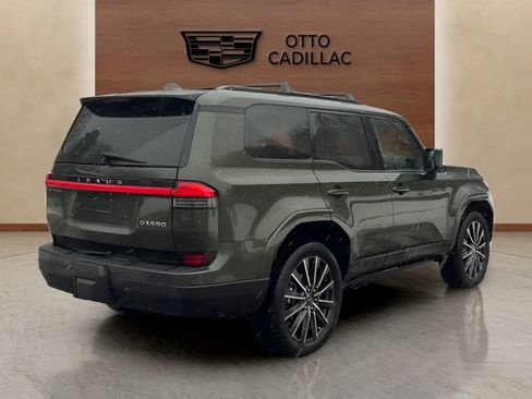 Used 2024 Lexus GX 550 image 5