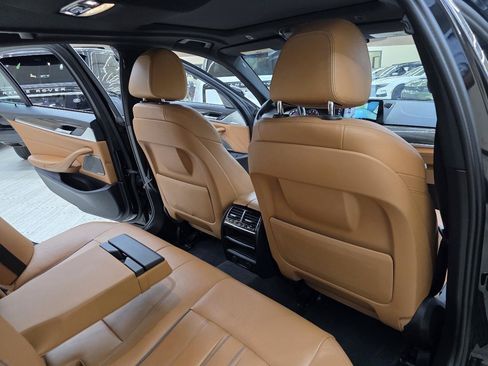 Used 2017 BMW 540i RWD image 23