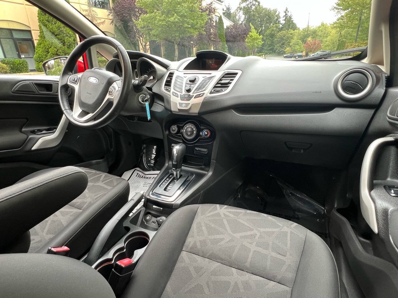 Used 2013 Ford Fiesta SE FWD image 24