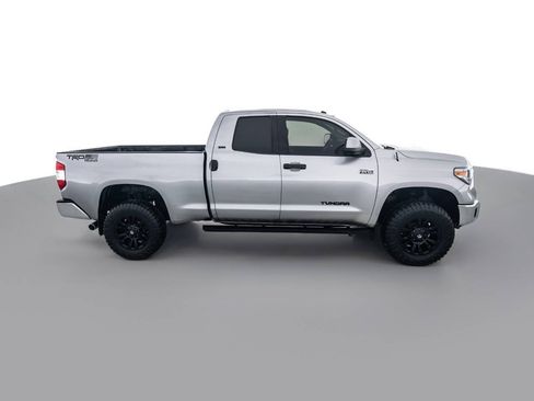 Used 2015 Toyota Tundra SR5 w/ SR5 Upgrade Package RWD image 4