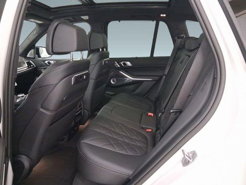 New 2026 BMW X5 M60i image 12