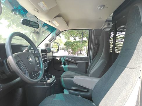 Certified 2025 Chevrolet Express 2500 w/ Driver Convenience Package RWD image 15