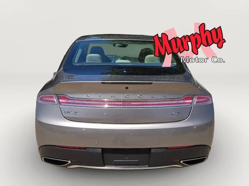 Used 2018 Lincoln MKZ Reserve FWD image 9
