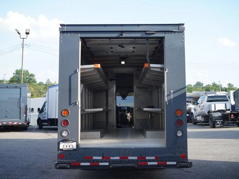 Used 2022 Ford Transit 350 DRW RWD image 10