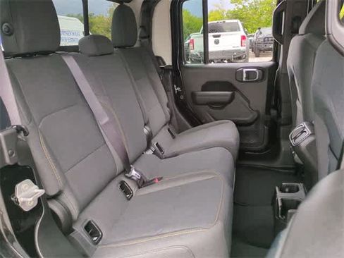 New 2025 Jeep Gladiator Sport image 20