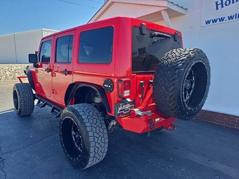 Used 2015 Jeep Wrangler Unlimited Sahara w/ Max Tow Package image 6