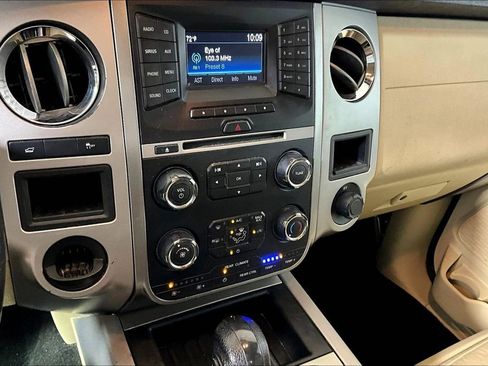Used 2017 Ford Expedition XLT w/ Equipment Group 201A image 20