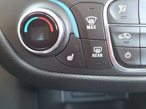 Used 2022 Chevrolet Equinox LT AWD/4WD image 7