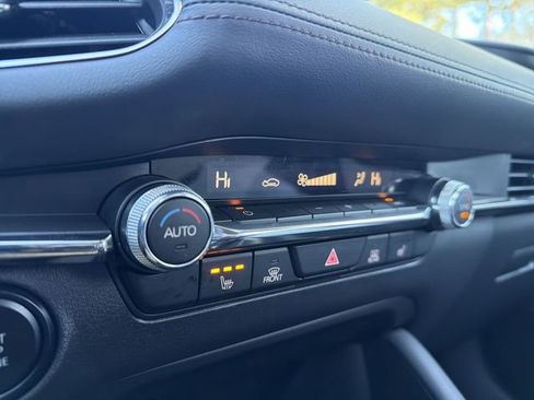Certified 2023 MAZDA MAZDA3 s FWD image 19