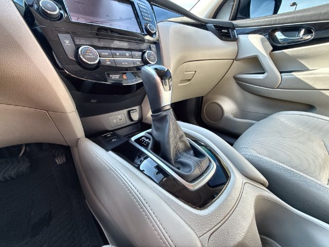Used 2019 Nissan Rogue Sport SL w/ Premium Package FWD image 20
