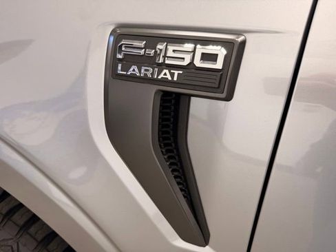 Used 2022 Ford F150 Lariat w/ Equipment Group 502A High AWD/4WD image 16