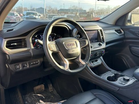 Used 2023 GMC Acadia Denali w/ Denali Ultimate Package AWD/4WD image 13