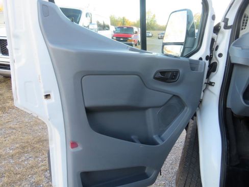 Used 2017 Ford Transit 350 XLT RWD image 8