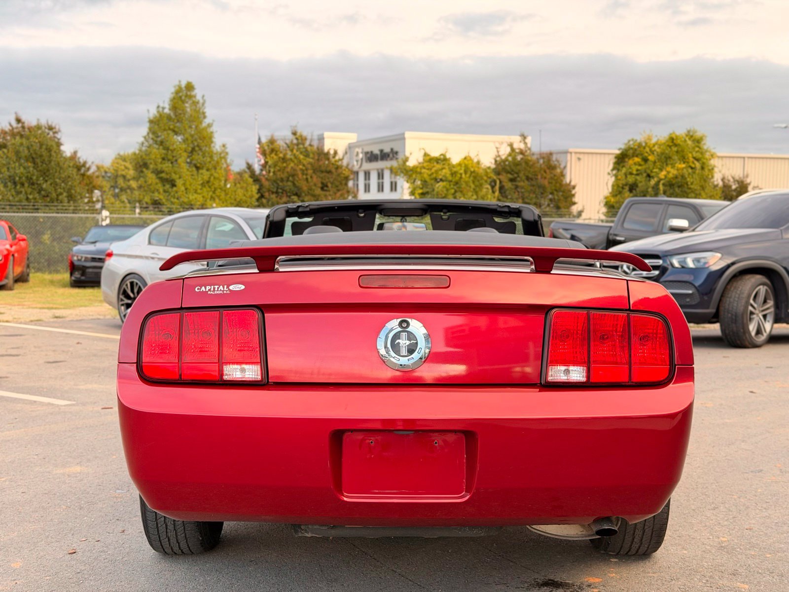 Used 2006 Ford Mustang Convertible RWD image 14