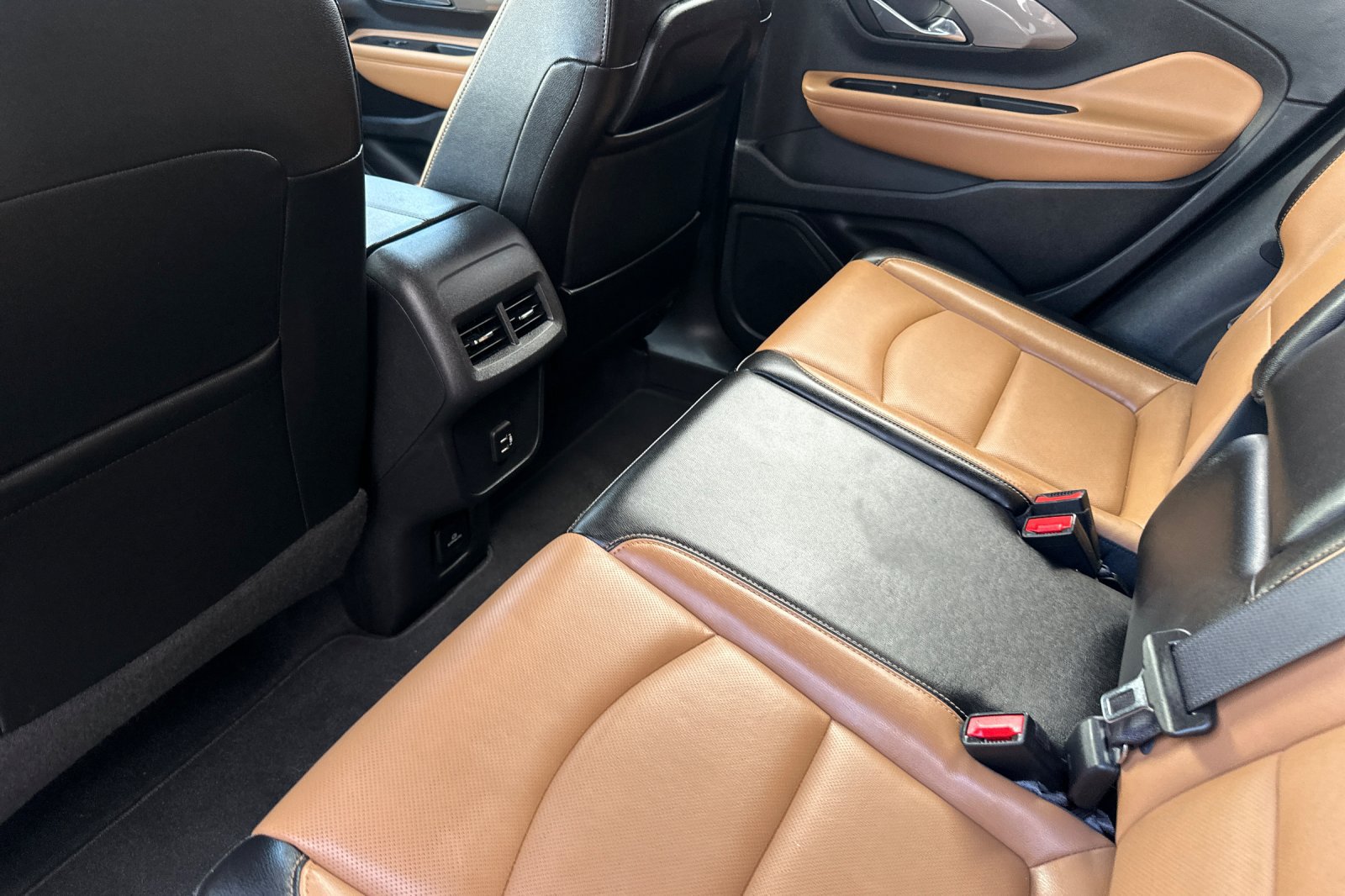 Used 2021 GMC Terrain SLT AWD/4WD image 14