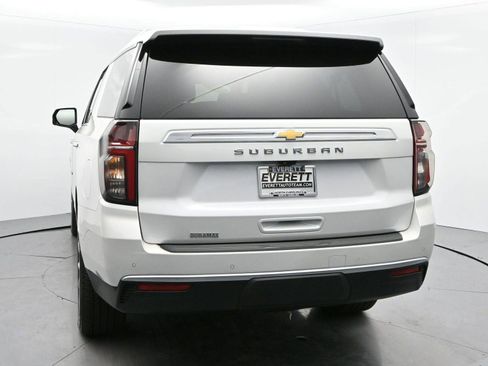 Used 2024 Chevrolet Suburban High Country w/ Advanced Technology Package image 6