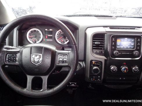 Used 2016 RAM 1500 Express image 11