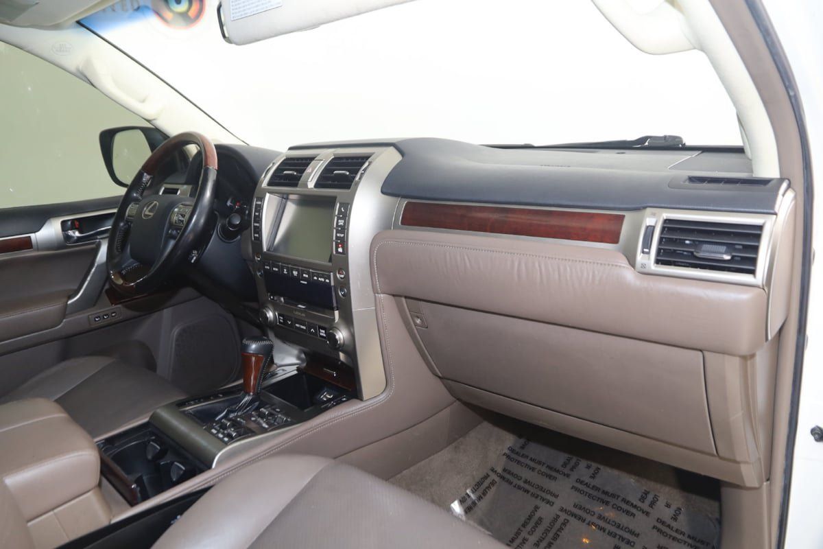 Used 2015 Lexus GX 460 Luxury AWD/4WD image 35