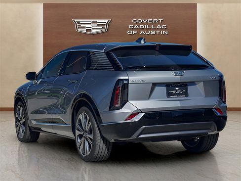 New 2025 Cadillac Optiq Luxury 2 w/ LPO, Floor Liner Package image 6