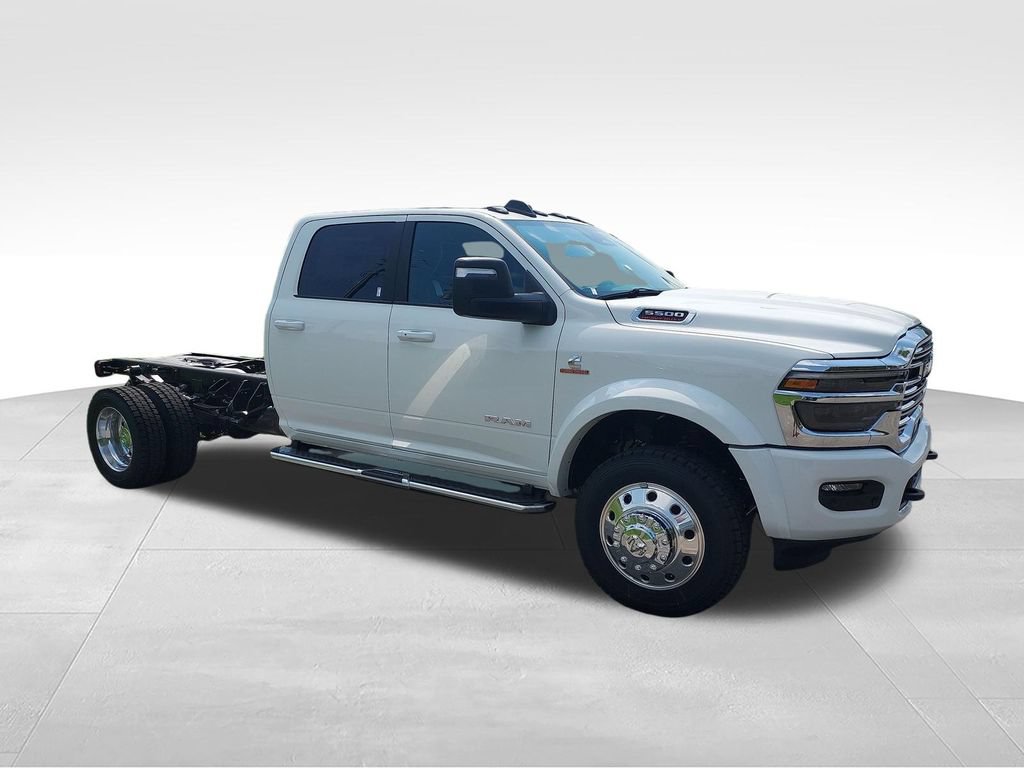 New 2026 RAM 5500 4x4 Crew Cab w/ Laramie Trim Package image 7