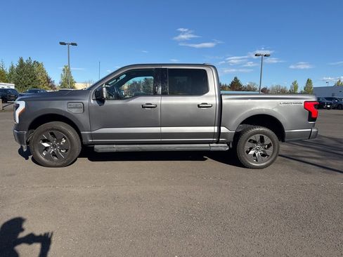 Used 2023 Ford F150 Lightning Lariat w/ Tow Technology Package image 4