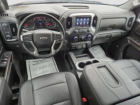 Used 2022 Chevrolet Silverado 1500 LT Trail Boss w/ Convenience Package II image 12