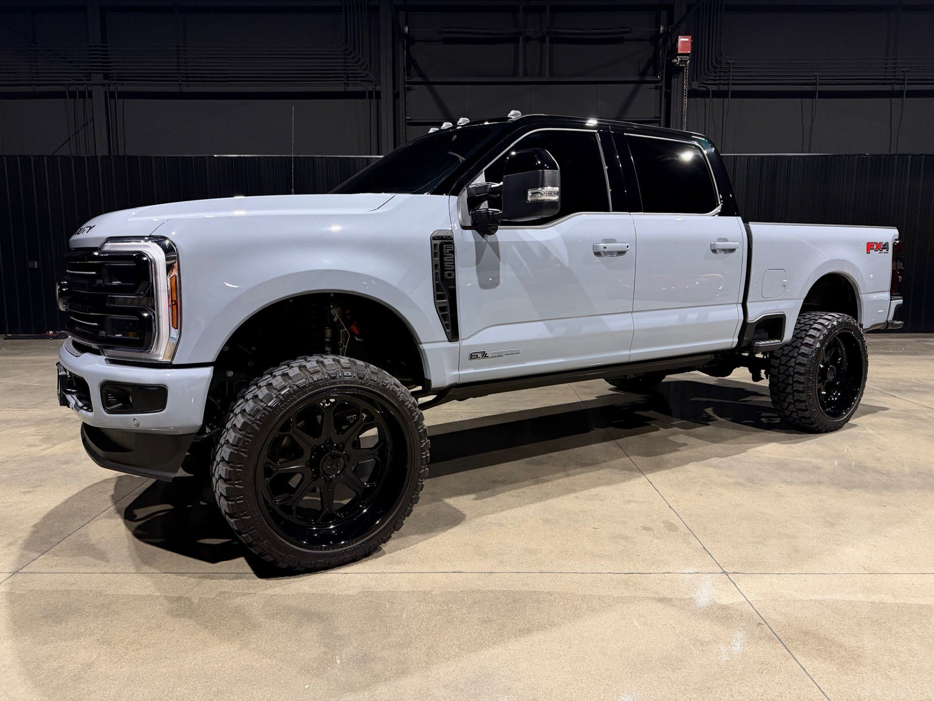 Used 2026 Ford F250 Platinum AWD/4WD image 1