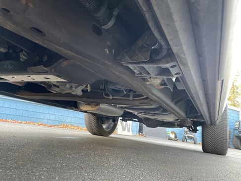 Used 2015 Cadillac Escalade ESV Premium image 26