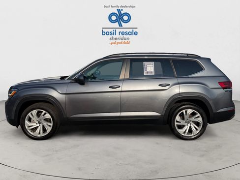 Used 2021 Volkswagen Atlas SE w/ Panoramic Sunroof Package AWD/4WD image 3