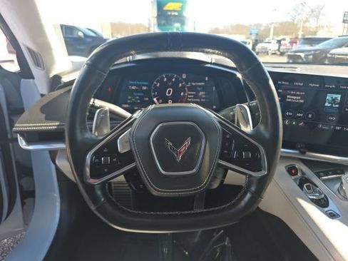 Used 2021 Chevrolet Corvette Stingray Premium Conv w/ Z51 Performance Package image 17