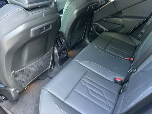 Used 2025 BMW X3 xDrive30i w/ Premium Package image 15