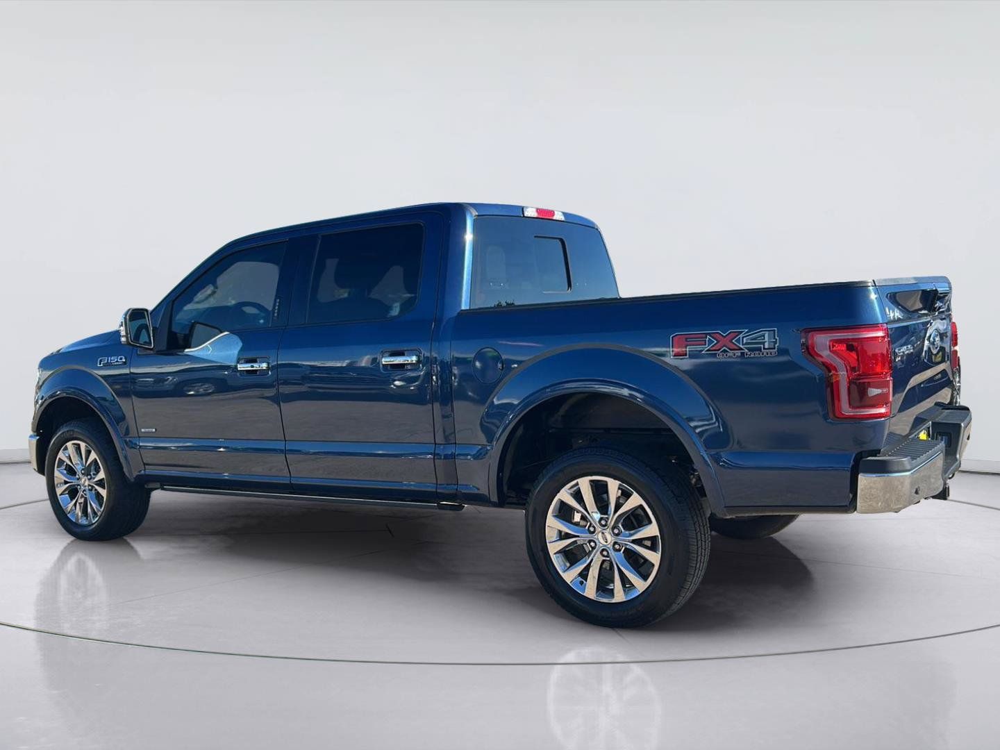 Used 2017 Ford F150 Lariat w/ Equipment Group 502A Luxury AWD/4WD image 6
