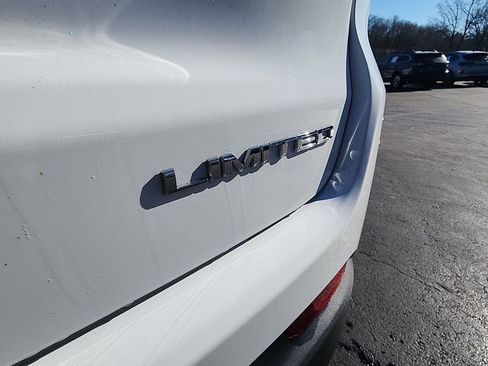 Used 2025 Jeep Compass Limited image 27