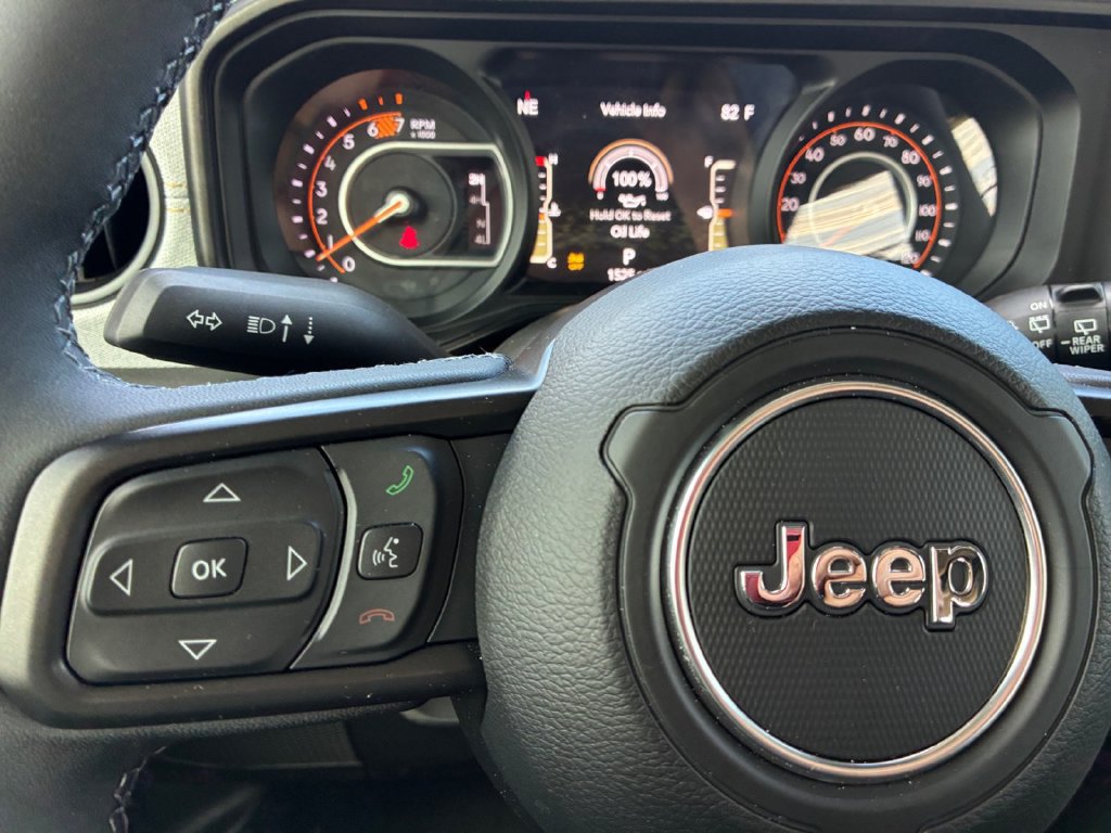 Used 2026 Jeep Wrangler Unlimited Sport AWD/4WD image 11