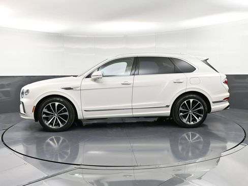 Certified 2024 Bentley Bentayga Plug-In Hybrid image 2