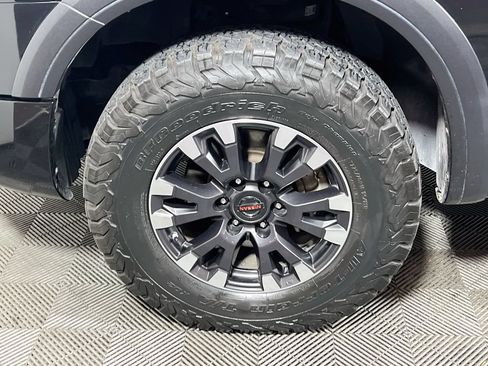 Used 2021 Nissan Titan PRO-4X w/ Pro-4x Convenience Package AWD/4WD image 28