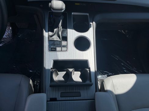 Certified 2026 Toyota Sienna XLE FWD image 18