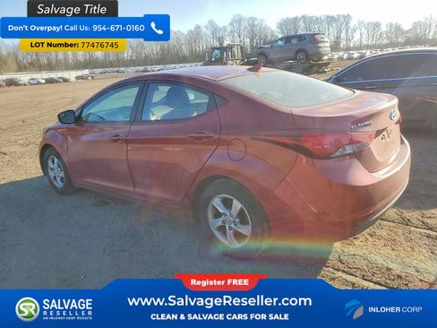 Used 2014 Hyundai Elantra SE image 3