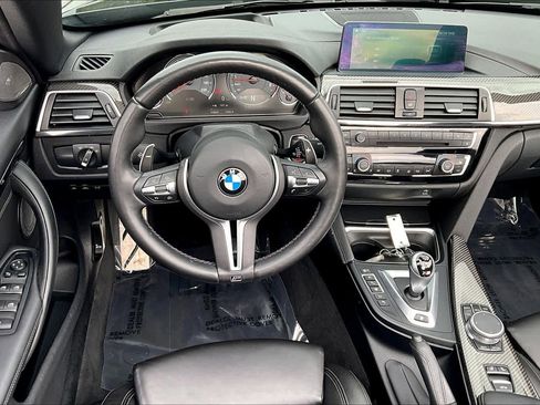 Used 2020 BMW M4 Convertible w/ Competition Package image 6