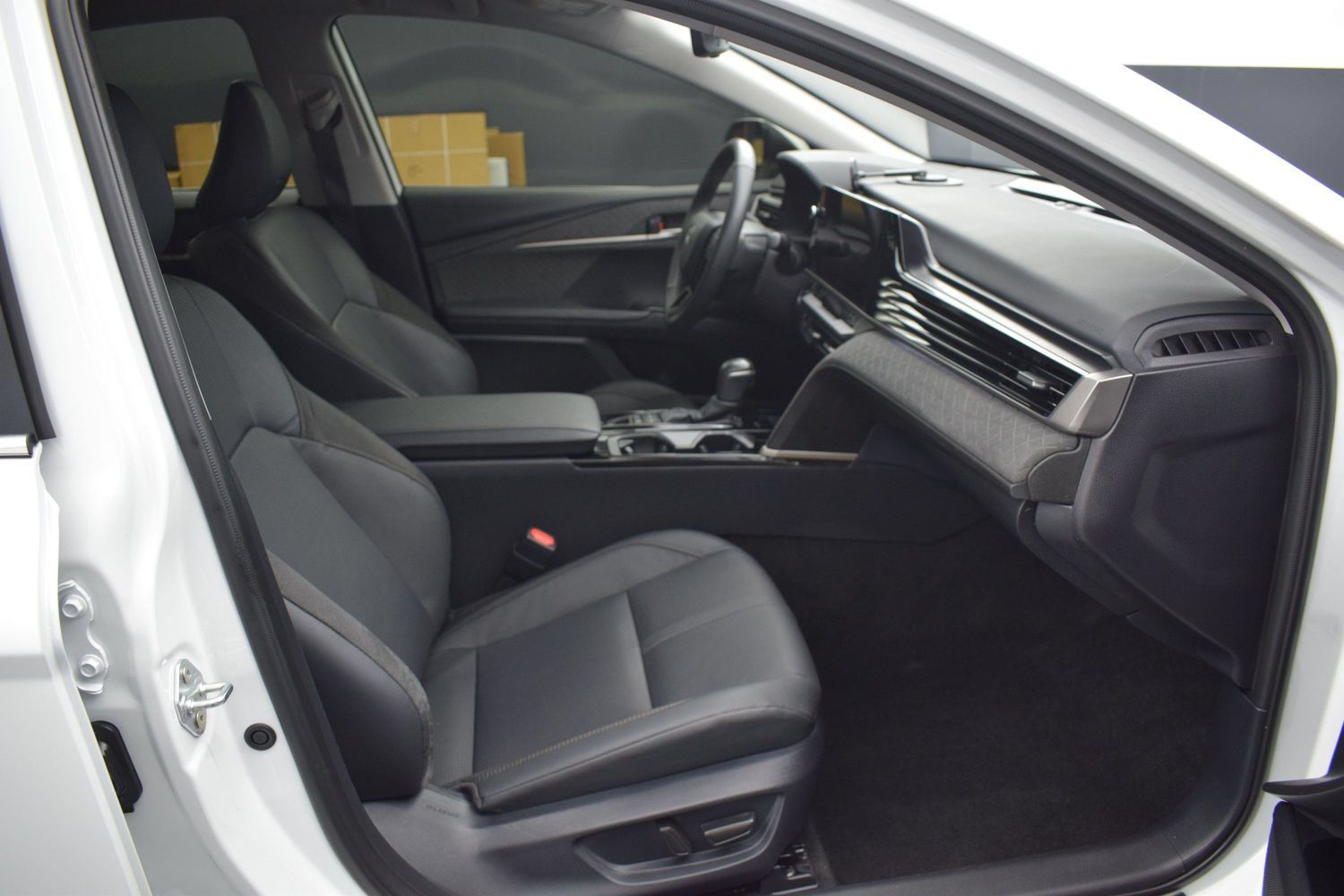 Used 2026 Toyota Camry XLE FWD image 10