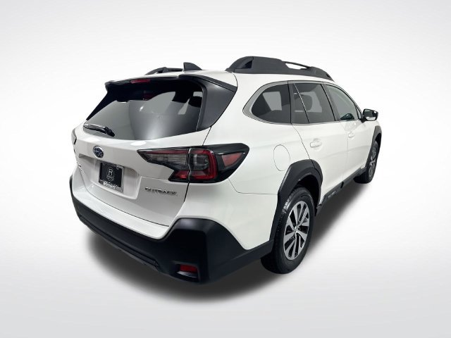 Used 2023 Subaru Outback Premium AWD/4WD image 34