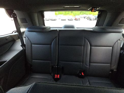 Used 2025 Chevrolet Tahoe Z71 AWD/4WD image 31