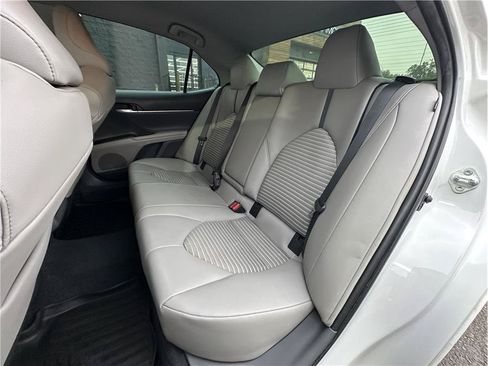Used 2023 Toyota Camry SE FWD image 16