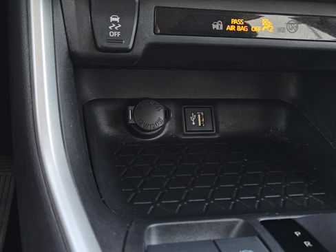 Used 2023 Toyota RAV4 XLE w/ Convenience Package image 25