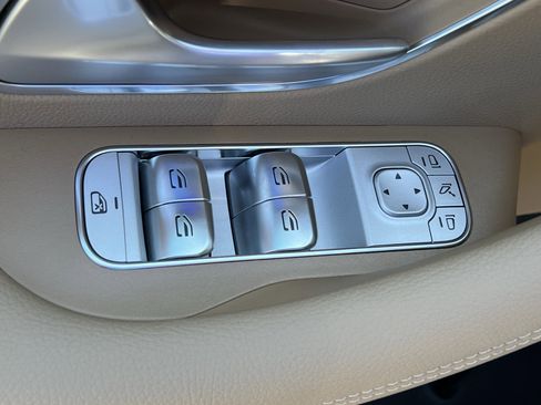 New 2026 Mercedes-Benz GLS 450 4MATIC image 14